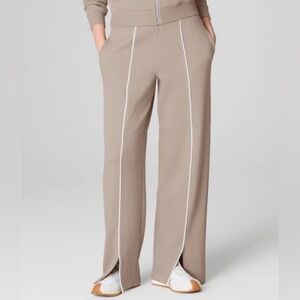 SPANX air essentials pants like new size small